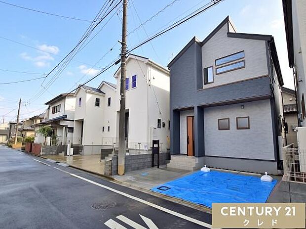 霞ヶ関南小学校まで徒歩7分。お子様も無理なく通える安心の距離感で、子育て世帯にうれしいロケーション。朝ゆったりと余裕を持った時間を確保できるのも嬉しいですね。