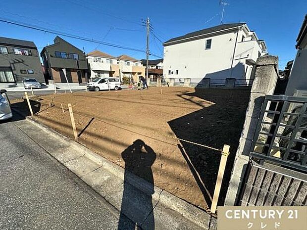 駐車場は全棟並列2台!来客時はもちろん、将来お子様が免許取得時に便利ですね。