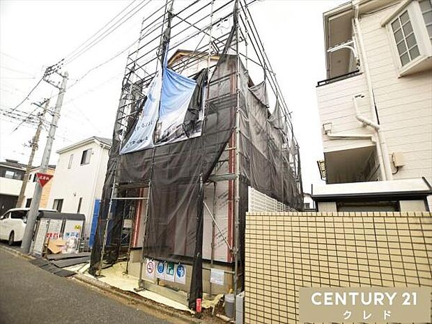「霞ヶ関北小学校」まで徒歩15分。お子様も通いやすい安心の距離感です。朝ゆったりと余裕を持った時間を確保できるのも嬉しいですね。