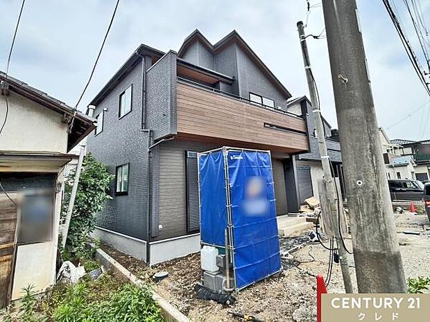 間取り変更可能で将来性・柔軟性のある3（4）LDKの間取りの新邸、ただいま木工事の段階に入りました。