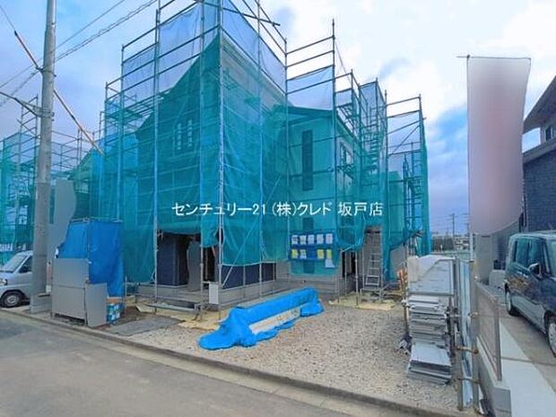 長期優良住宅認定の全3棟！小・中学校も近く、子育て家族にもオススメの住環境です。