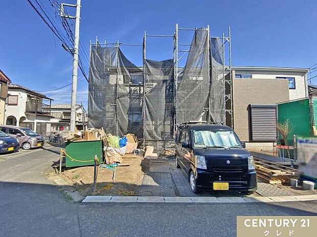 お住まいの耐久性・デザイン性を左右する外壁材は風雨や紫外線に強く、長期間にわたり建物を保護します。