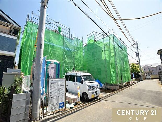 南道路に面した明るい立地。WICやパントリーなど収納も充実の4LDKは、子育て家族にもオススメ！