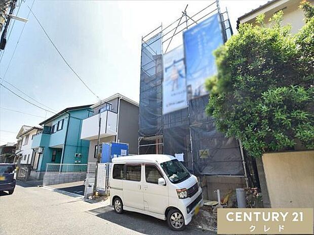東武東上線「霞ヶ関」駅徒歩15分。小学校や商業施設も近隣に充実しており、子育て家族にもオススメの住環境です。