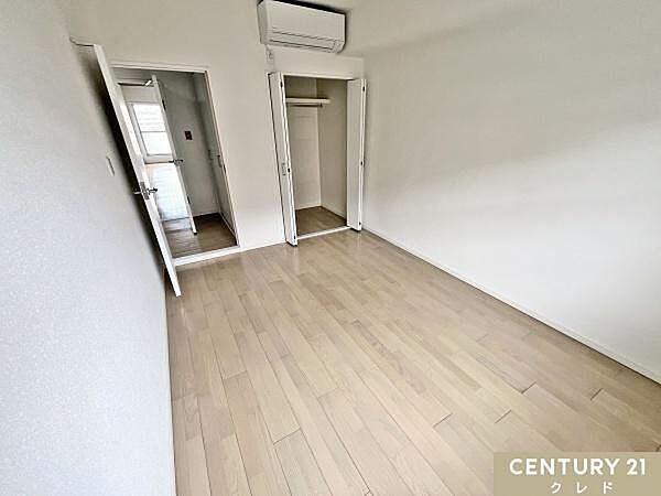 【洋室6帖】北側洋室2部屋にエアコン新規設置。引越し後すぐに快適な温度環境でお過ごしいただけます。出費を抑え、新生活の準備がスムーズに。