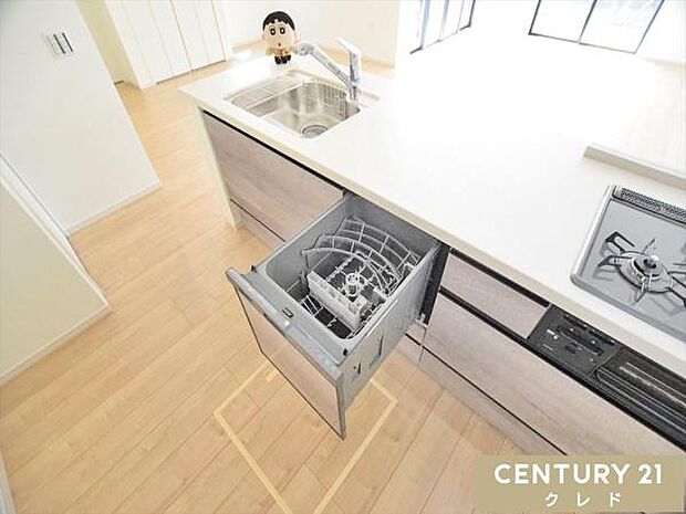 【ビルトイン食洗器】高温で高濃度の洗剤による高圧洗浄ができる「食洗機」 洗うと同時に除菌もできるので、ご家族に安心してお料理を提供できます。