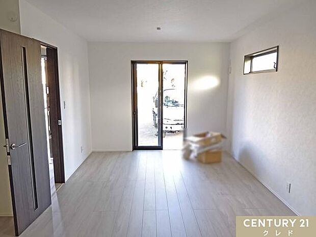 【LDK15.3帖】大切な家族が集まるからこそこだわりたい場所。楽しい食事と会話が始まる場所を大切にした素敵な場所となっています。