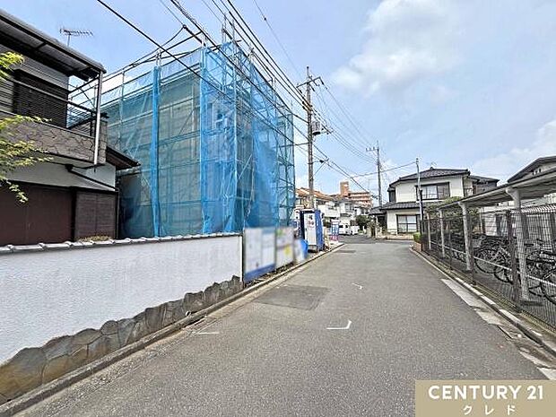 南公道約5mに接した陽当り良好な立地商業施設「ワカバウォーク」まで徒歩圏内で買い物も便利!