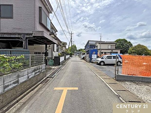 東武越生線「武州長瀬」駅徒歩6分。「イオンタウン毛呂山」まで徒歩5分で毎日のお買い物にも便利。