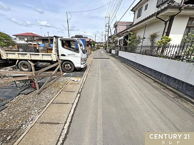 東武越生線「武州長瀬」駅徒歩6分。「イオンタウン毛呂山」まで徒歩5分で毎日のお買い物にも便利。