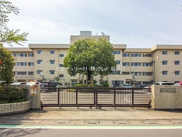 川越市立砂中学校まで700m