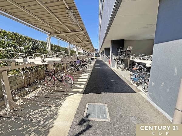 【駐輪場有り】通勤・通学などで自転車をお使いのご家族も安心してご利用いただけます。（空き状況は要確認）