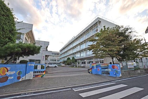 川越市立高階北小学校まで320m