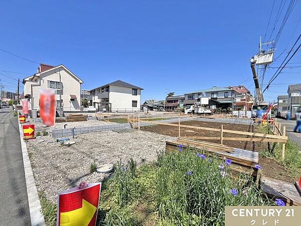東武東上線「坂戸」駅から徒歩11分の立地に佇む全6棟の新築分譲住宅。4号棟はただいま更地の段階です。