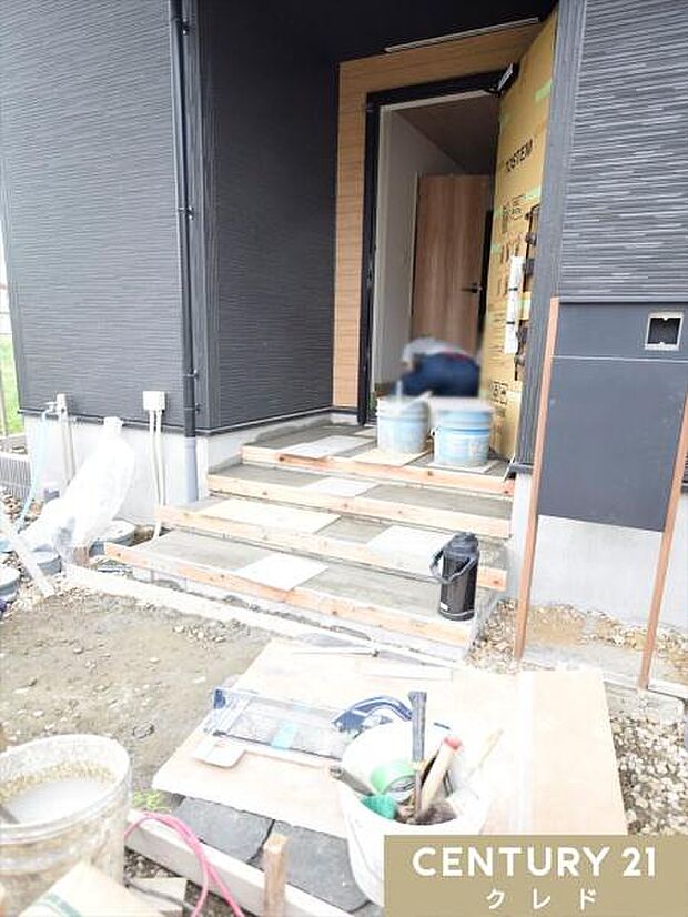 室内工事が順調に進行中です。各所で丁寧な施工が行われており、住まいの完成形が少しずつ見えてきました。