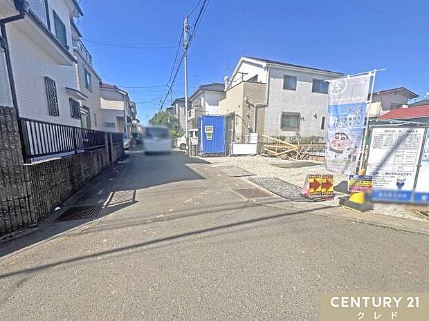 東武東上線「川越」駅よりバス14分・「中福」停徒歩11分。小中学校が徒歩圏内でお子様も安心。