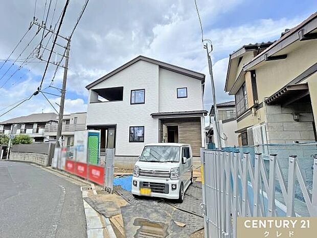 車種により駐車3台可能です!通勤やお子様の送り迎え、毎日のお買い物など、便利な移動手段として活用できます。
