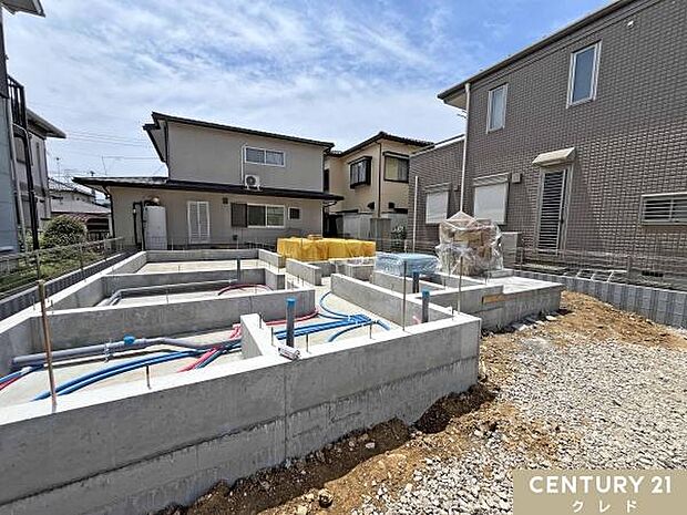 閑静な住宅街エリアの敷地約49坪に、全室6帖以上の3LDKが建ちます。収納豊富な間取りはファミリー層にもオススメです。