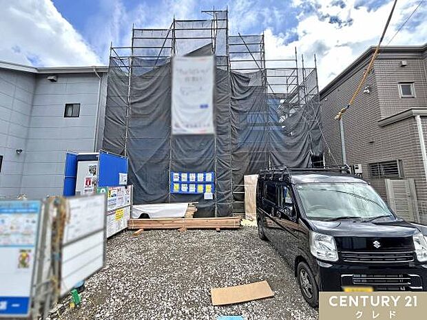 閑静な住宅街エリアの敷地約49坪に、全室6帖以上の3LDKが建ちます。収納豊富な間取りはファミリー層にもオススメです。