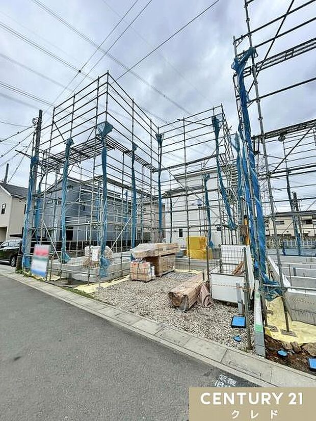 構造・下地を確認できる貴重なタイミングです。生活をイメージしやすいよう、周辺施設も合わせてご案内します。
