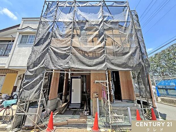 木工事が順調に進行中です。建物の形が見え始め、完成後の暮らしをイメージしやすくなってきました。
