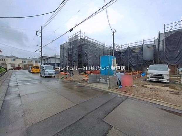 東武東上線「新河岸」駅徒歩12分。南東6m公道に面した、全10棟のビッグコミュニティー。