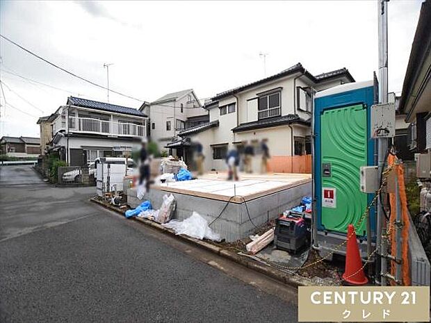 南西4.2ｍ×北西6ｍ公道に面した、開放的な角地。陽当りの良さはもちろん、風通しも良好で、明るく快適な住まいが誕生します。