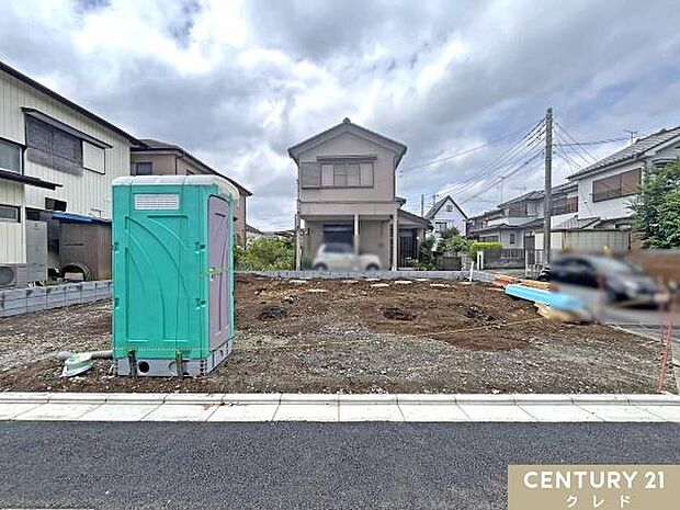 東武東上線「鶴ヶ島」駅徒歩20分。小学校徒歩9分の距離にあり、お子様も無理なく通えます。