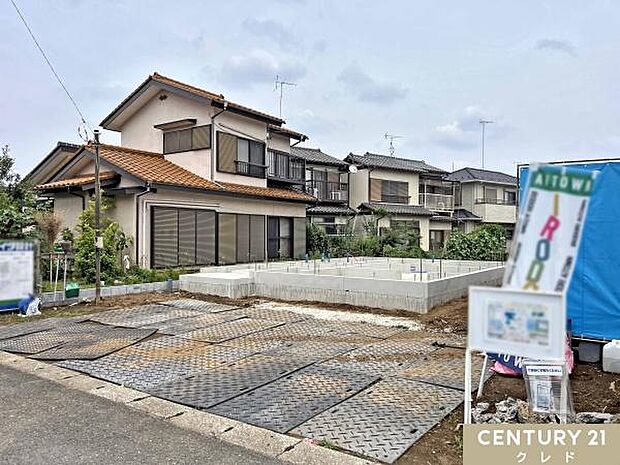 床全面と立ち上がりを鉄筋コンクリートで施工することで、安心して暮らせる地震に強い基礎を造ります。