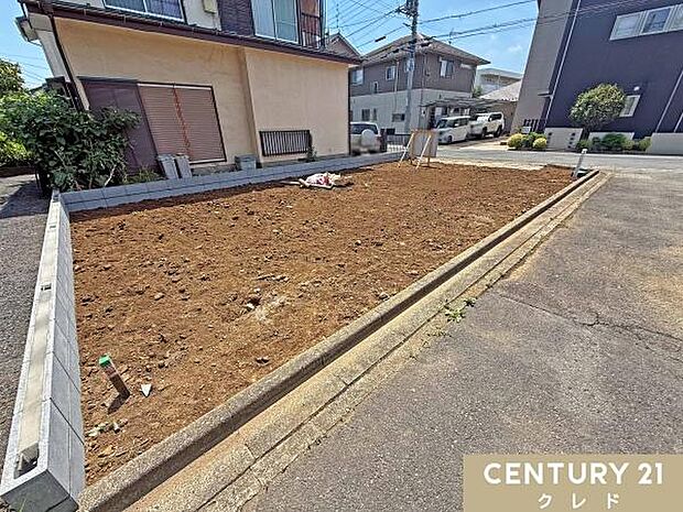 現在更地の状態です。存在感あふれるお洒落な外観デザインの新邸が誕生します。随時、お写真を更新いたします。