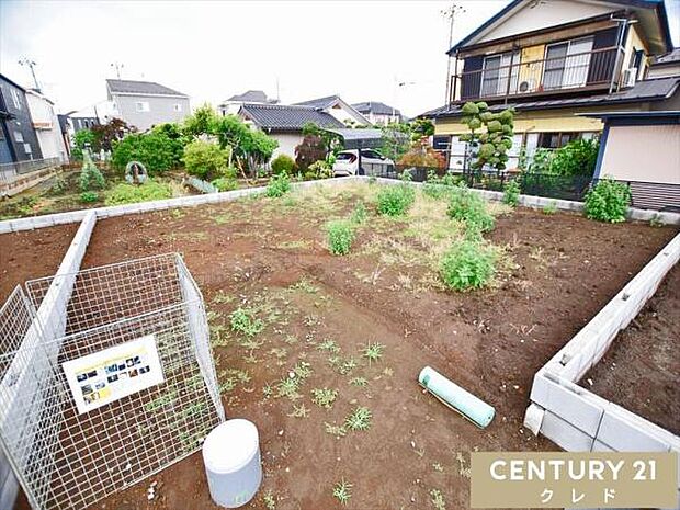 全7棟の分譲地。A～D号棟には4LDKのZEH水準の新邸が並びます。随時写真を更新します。