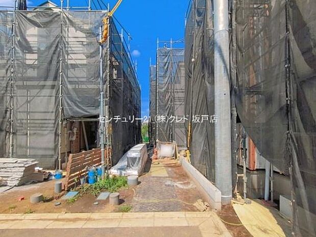 駐車場は全棟2台分確保。通勤やお子様の送り迎えなど、ご夫婦でお車を使う方も安心です。