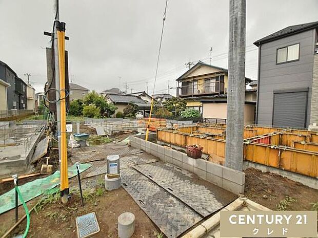床全面と立ち上がりを鉄筋コンクリートで施工することで、安心して暮らせる地震に強い基礎を造ります。