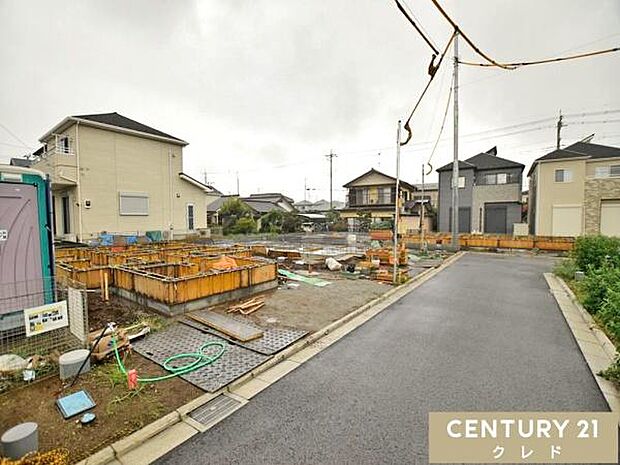 霞ヶ関小・中学校まで徒歩7分!商業施設も近隣に充実した、子育て家族にもオススメの住環境です。