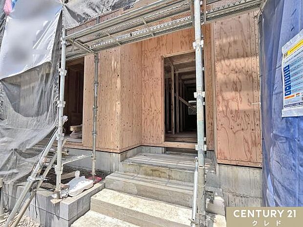 建物の骨組みや内部仕様を作る工程では住空間を形作ります。部屋の大きさや位置などが快適な暮らしを実現します。