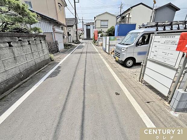 構造・下地を確認できる貴重なタイミングです。生活をイメージしやすいよう、周辺施設も合わせてご案内します。