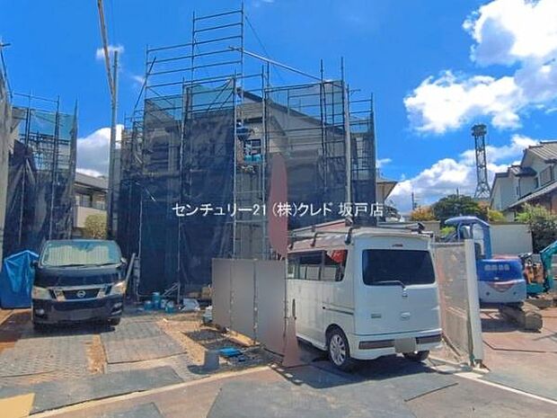 玄関一体型の広いマルチエントランス付き。自転車やアウトドア用品の保管場所にもピッタリです。