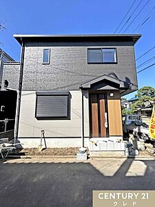 外観：南向き・全居室2面採光で陽当り良好な3LDK。洋室6帖には大容量の収納があり、衣類や季節家具も収納できます。