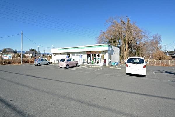 ファミリーマート日高下鹿山店まで1106m