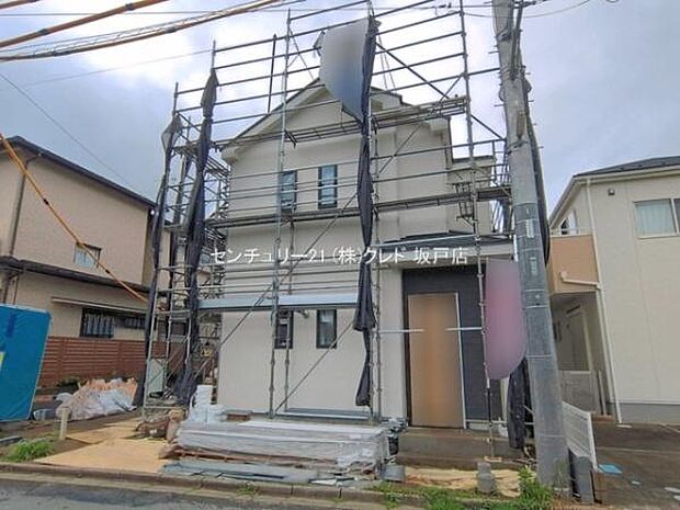 全居室南東向きの明るい4LDK。明るく開放的なリビングは自然と家族が集まる場所に。