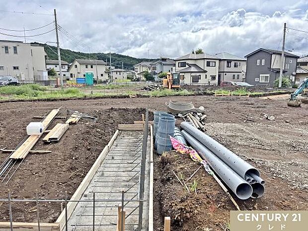 更地の状態です。建物を建てる前にしっかりと地盤の調査を行い、必要に応じて地盤改良を行います。