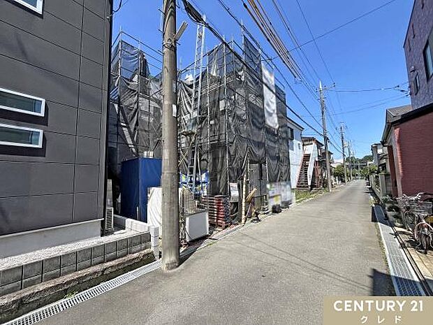 東武東上線「鶴ヶ島」徒歩12分。都心へのアクセスも良好で通勤・通学にも便利な好立地。周辺環境も併せてご案内いたします!