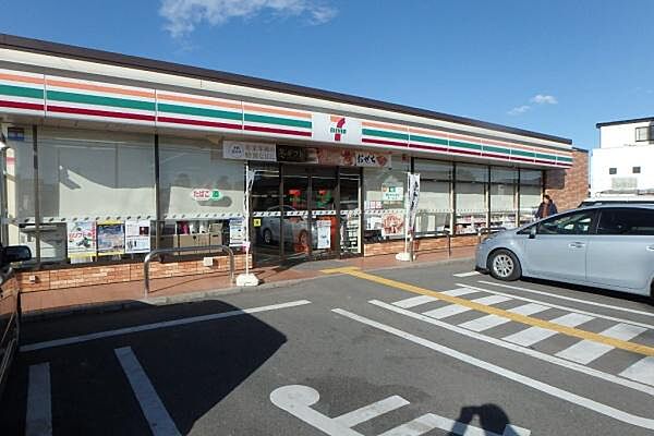セブンイレブン川越豊田本店まで1083m