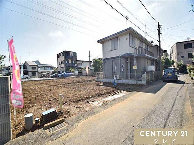 高階西小・中学校まで徒歩15分。お子様も無理なく通える安心の距離感で、子育て世帯にうれしいロケーション。朝ゆったりと余裕を持った時間を確保できるのも嬉しいですね。