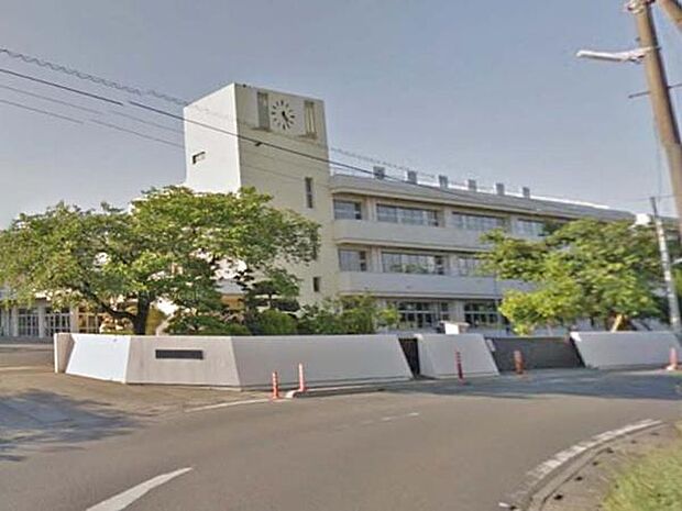 毛呂山町立泉野小学校まで460m