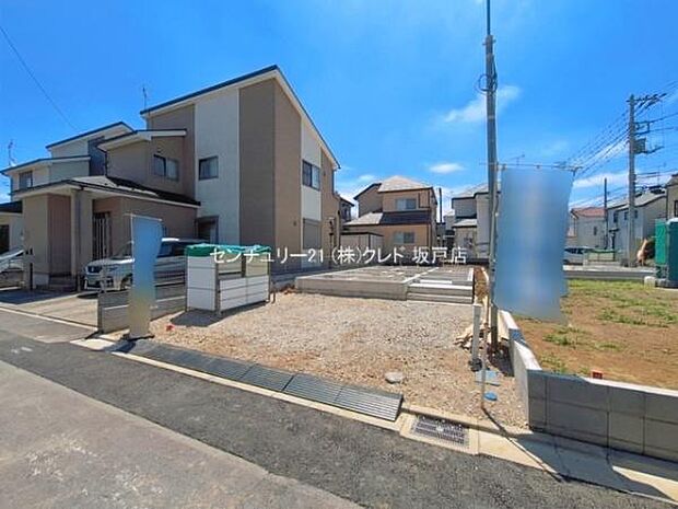 床全面と立ち上がりを鉄筋コンクリートで施工することで、安心して暮らせる地震に強い基礎を造ります。