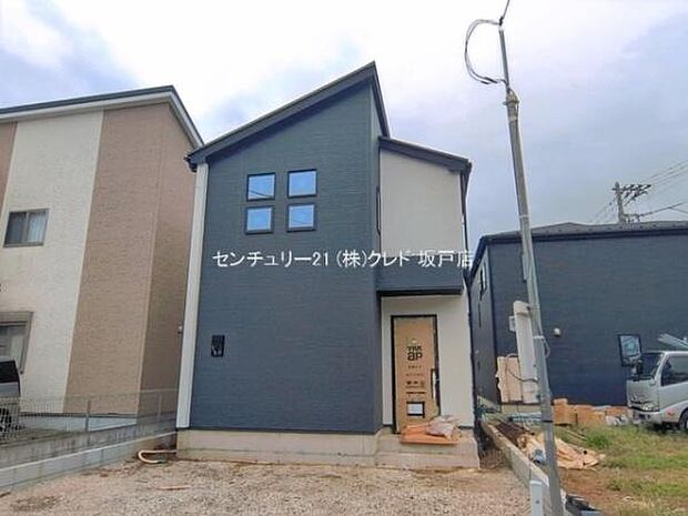 「武蔵野小学校」まで徒歩8分。お子様も通いやすい安心の距離感です。朝ゆったりと余裕を持った時間を確保できるのも嬉しいですね。