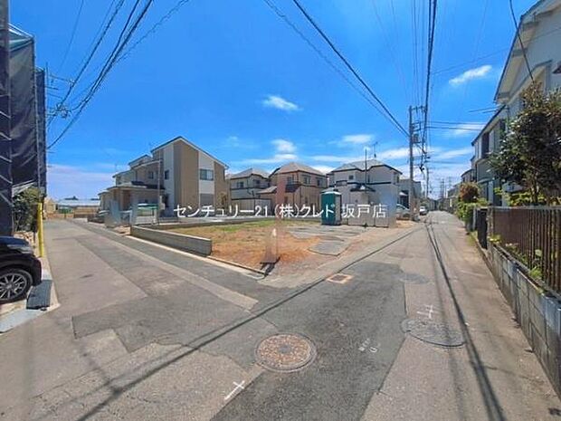 「武蔵野小学校」まで徒歩8分。お子様も通いやすい安心の距離感です。朝ゆったりと余裕を持った時間を確保できるのも嬉しいですね。
