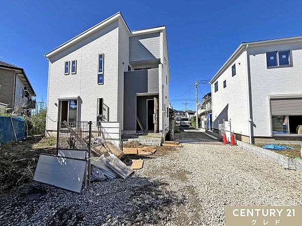 室内では子育て家族にオススメの4LDK+WICの施工を行っています。設計・建設住宅性能評価W取得の安心のお住まいは永住低としても適しています。