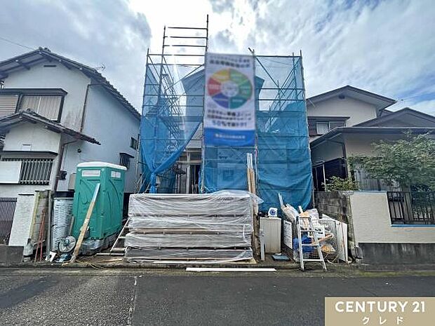 南西向き×ZEH水準！陽光に包まれる快適な4LDK。明るい陽光がリビングや各居室に差し込み、家族がゆったり心地よく過ごせる住まいです。